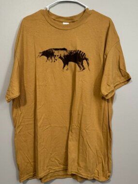 Men's Gildan Short Sleeve T Shirt Color Gold Size XL